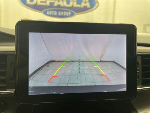 Used 2020 Ford Explorer XLT w/ Equipment Group 202A image 5