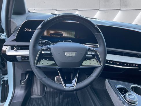 Used 2026 Cadillac Optiq Sport 2 AWD/4WD image 13