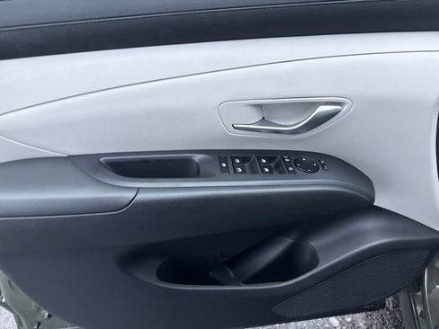 Used 2025 Hyundai Tucson SEL FWD image 9