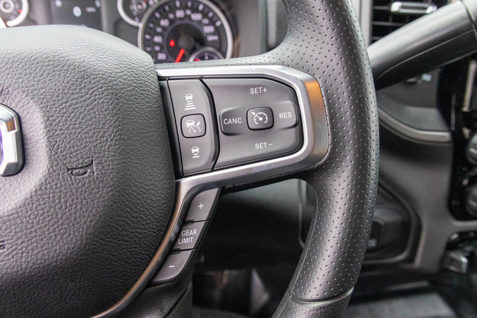 New 2027 RAM 3500 Tradesman AWD/4WD image 25