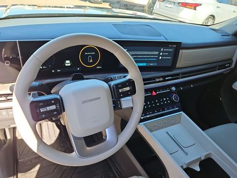 Used 2024 Hyundai Santa Fe Limited image 13