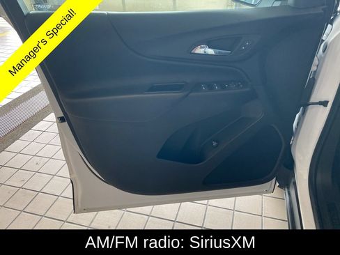 Used 2024 Chevrolet Equinox LT AWD/4WD image 8