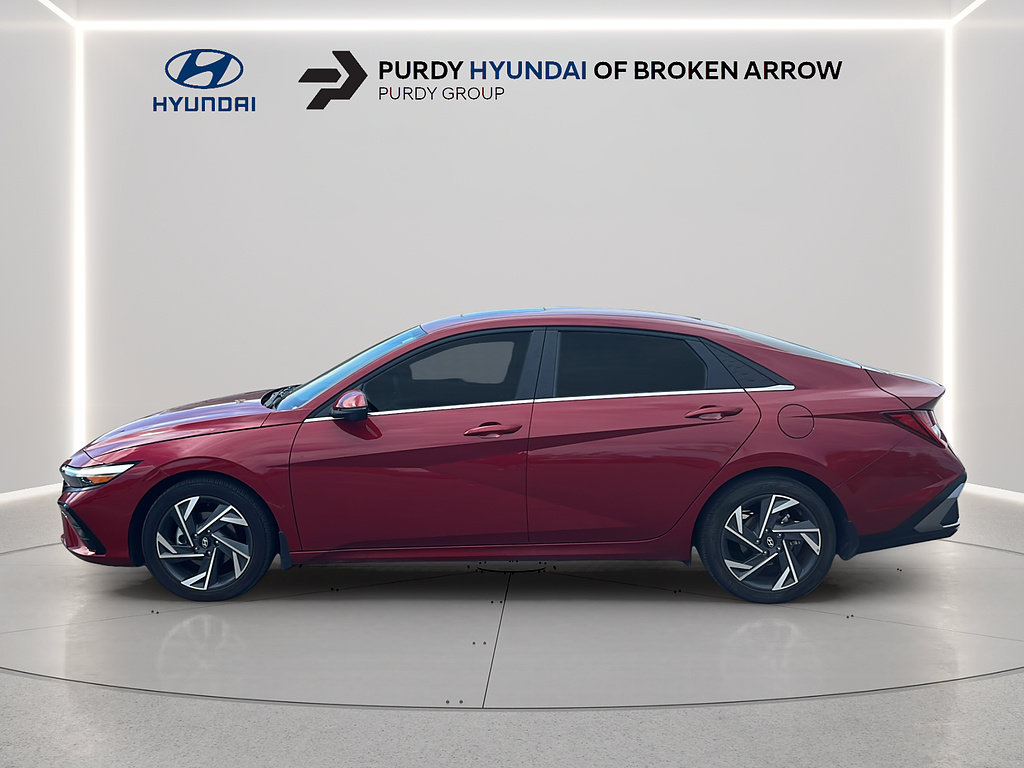 Certified 2024 Hyundai Elantra Limited FWD image 4