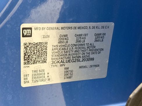 Used 2025 GMC Terrain Elevation w/ Elevation Premium Package AWD/4WD image 11