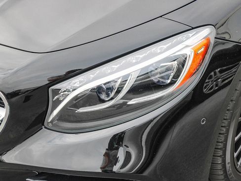 Used 2019 Mercedes-Benz S 560 Cabriolet image 5