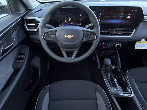 New 2026 Chevrolet TrailBlazer LT w/ Driver Confidence Package image 11