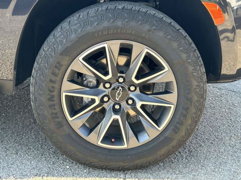 Used 2024 Chevrolet Tahoe Z71 AWD/4WD image 10