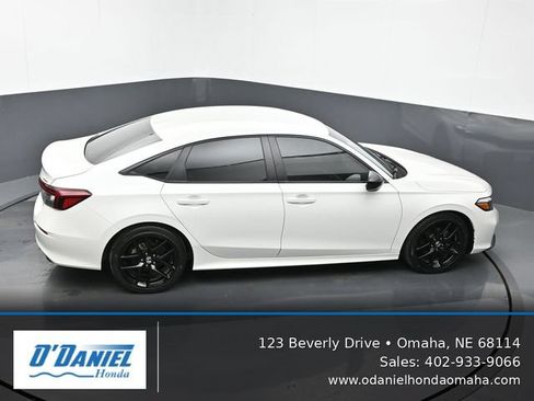 Used 2025 Honda Civic Sport image 19