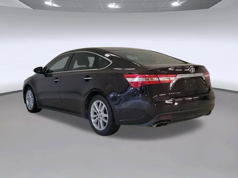 Used 2014 Toyota Avalon XLE FWD image 3