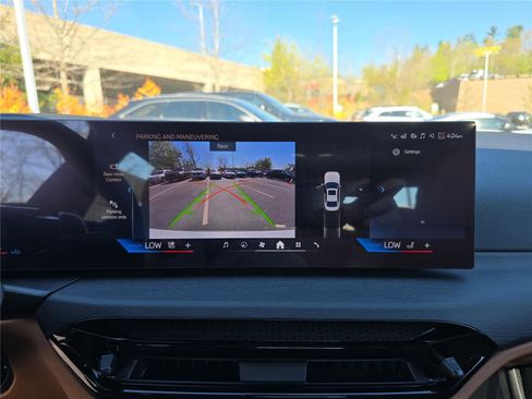 New 2026 BMW 330i xDrive Sedan w/ Premium Package AWD/4WD image 26