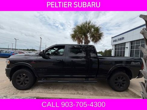 Used 2019 RAM 2500 Laramie w/ Black Appearance Package AWD/4WD image 4
