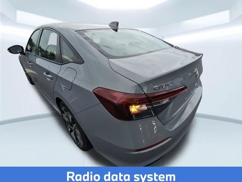 Used 2025 Honda Civic Sport Touring image 4