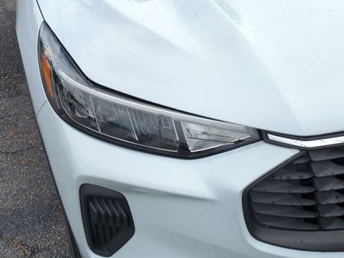 New 2026 Ford Escape Active image 9