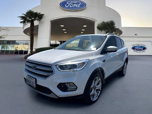 Certified 2019 Ford Escape Titanium AWD/4WD image 1