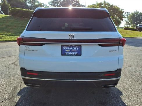 Used 2026 Buick Enclave Preferred FWD image 4