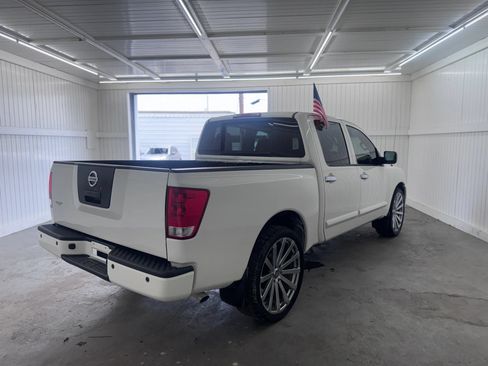 Used 2012 Nissan Titan SV RWD image 5