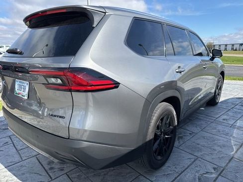 Used 2025 Toyota Grand Highlander AWD Hybrid image 9