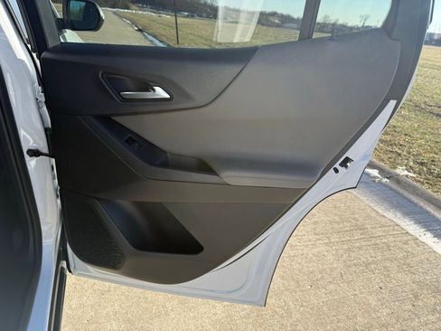 New 2026 Chevrolet Equinox LT w/ Convenience Package II image 15