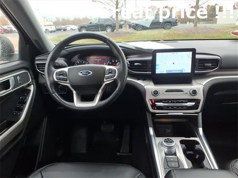 Used 2023 Ford Explorer XLT w/ Equipment Group 202A image 10