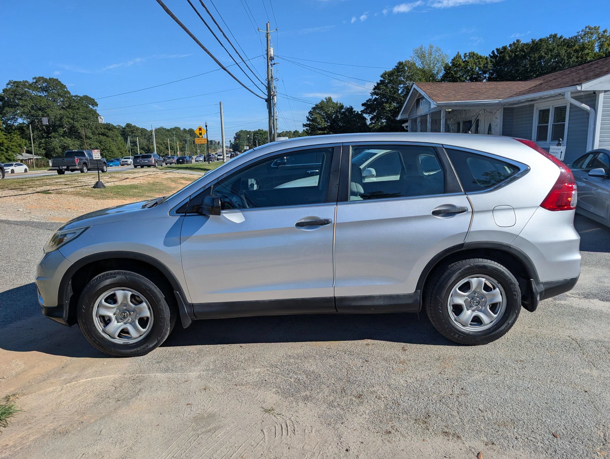 Used 2016 Honda CR-V LX image 4