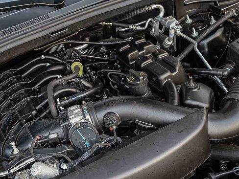 Used 2023 Dodge Durango GT image 31