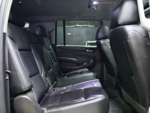 Used 2016 Chevrolet Suburban LT image 28