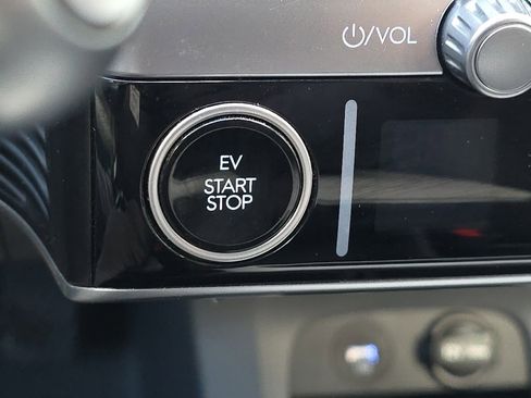 Used 2023 Hyundai Ioniq 5 SE image 29