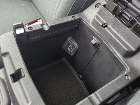 Used 2025 Jeep Wrangler Unlimited Sahara w/ Safety Group AWD/4WD image 25