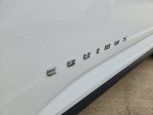 Used 2026 Chevrolet Equinox LT FWD image 10