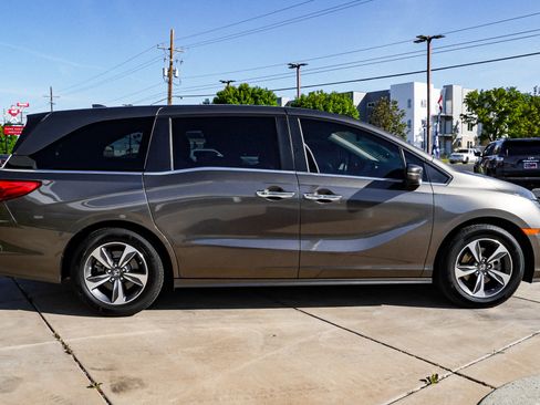 Used 2019 Honda Odyssey Touring image 9