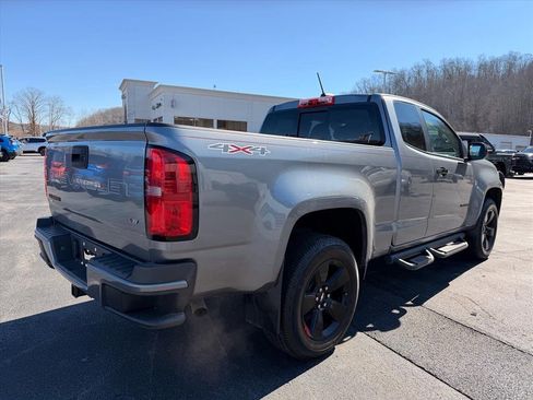 Used 2021 Chevrolet Colorado LT w/ Redline Special Edition image 4