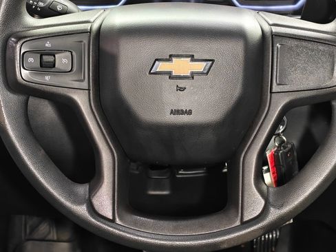 Used 2020 Chevrolet Silverado 1500 Custom w/ Custom Value Package RWD image 5