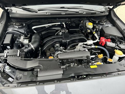 Certified 2025 Subaru Crosstrek 2.5i Limited w/ Crosstrek Mirror Package image 28