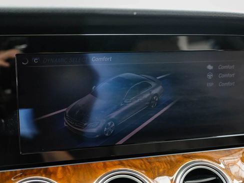 Used 2019 Mercedes-Benz E 300 image 25