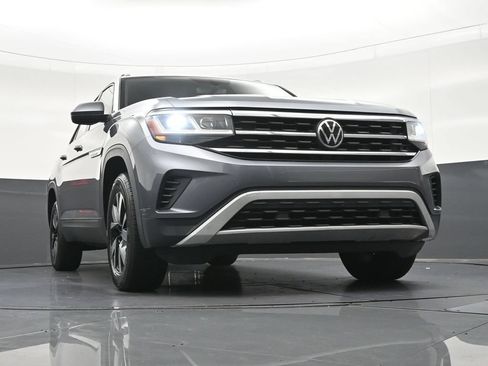 Used 2022 Volkswagen Atlas Cross Sport SE FWD image 34