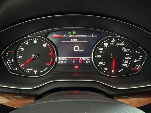 Used 2023 Audi Q5 2.0T Premium w/ Convenience Package AWD/4WD image 9
