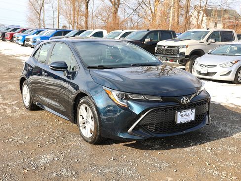 Used 2020 Toyota Corolla Hatchback image 1