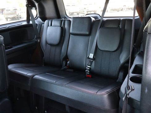 Used 2015 Chrysler Town & Country S w/ Driver Convenience Group FWD image 25