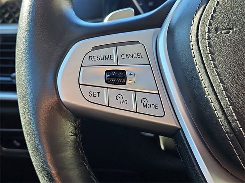 Used 2024 BMW X7 xDrive40i image 30