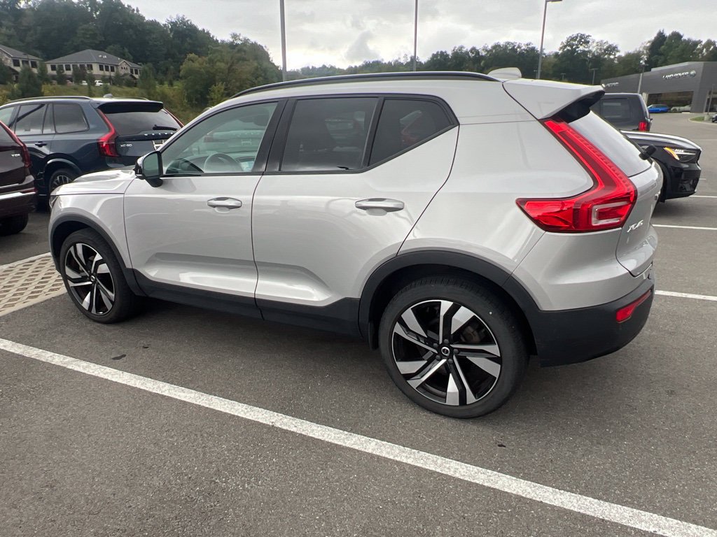 Used 2023 Volvo XC40 B5 Ultimate w/ Climate Package AWD/4WD image 18