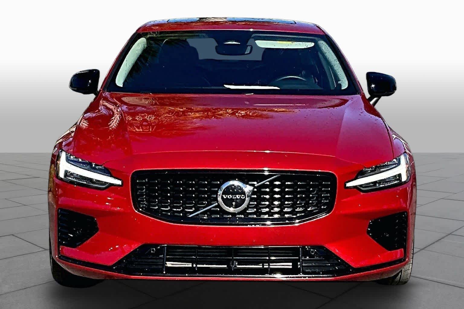 Used 2023 Volvo S60 T8 Plus AWD/4WD image 4