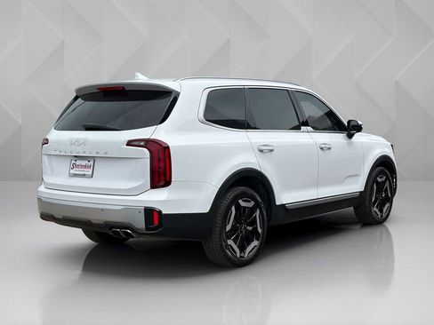 Used 2024 Kia Telluride S FWD image 5