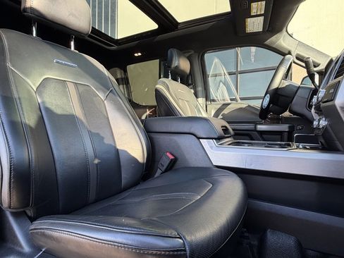 Used 2017 Ford F250 Platinum w/ Platinum Ultimate Package image 18