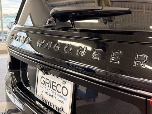 Used 2024 Jeep Grand Wagoneer Series III w/ Quick Order Packagew 28T image 10