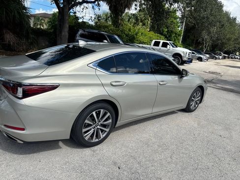 Used 2021 Lexus ES 350 w/ Premium Package FWD image 7