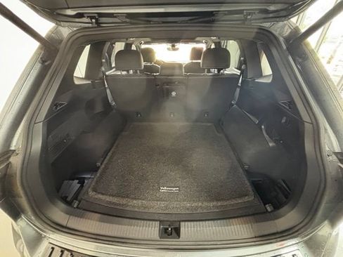 Certified 2022 Volkswagen Tiguan SEL R-Line AWD/4WD image 14