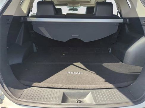 Used 2012 Nissan Rogue SL image 26