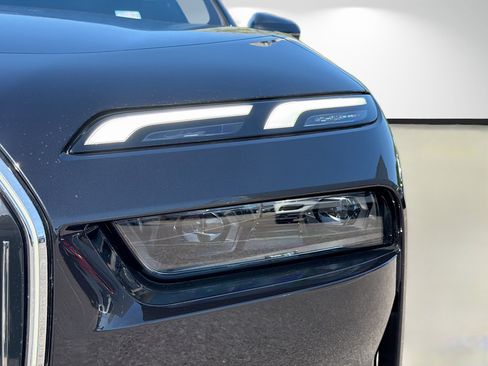 New 2026 BMW i7 eDrive50 w/ Premium Package image 9
