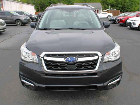 Used 2018 Subaru Forester 2.5i Premium image 3