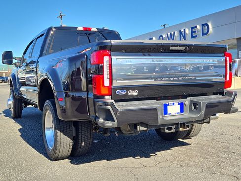Certified 2023 Ford F450 Platinum w/ FX4 Off-Road Package image 9